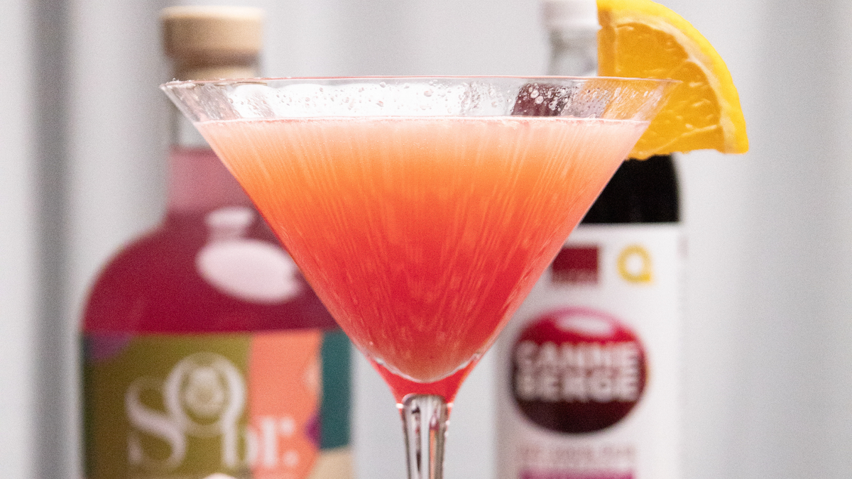 Alcohol-Free Rosé Cosmopolitan Recipe | Nutra-Fruit